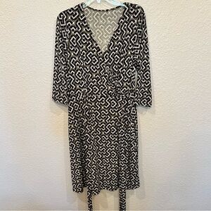 Wrap dress 3/4 sleeve - great for the office and travel